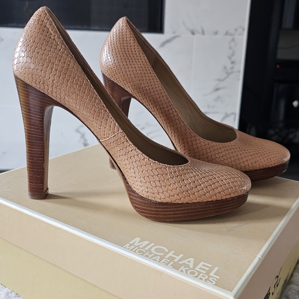 Michael Kors Tan High Heel Pumps